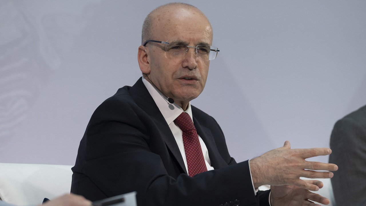 Bakan Şimşek’in acı günü: Yeğenini son yolculuğuna uğurladı