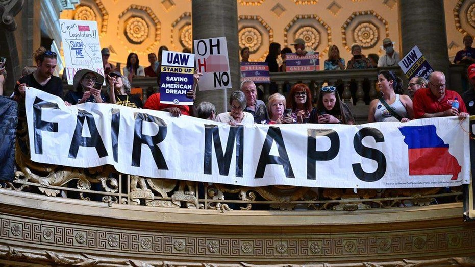 Supreme Court blocks Missouri from using new congressional map in 2026 election