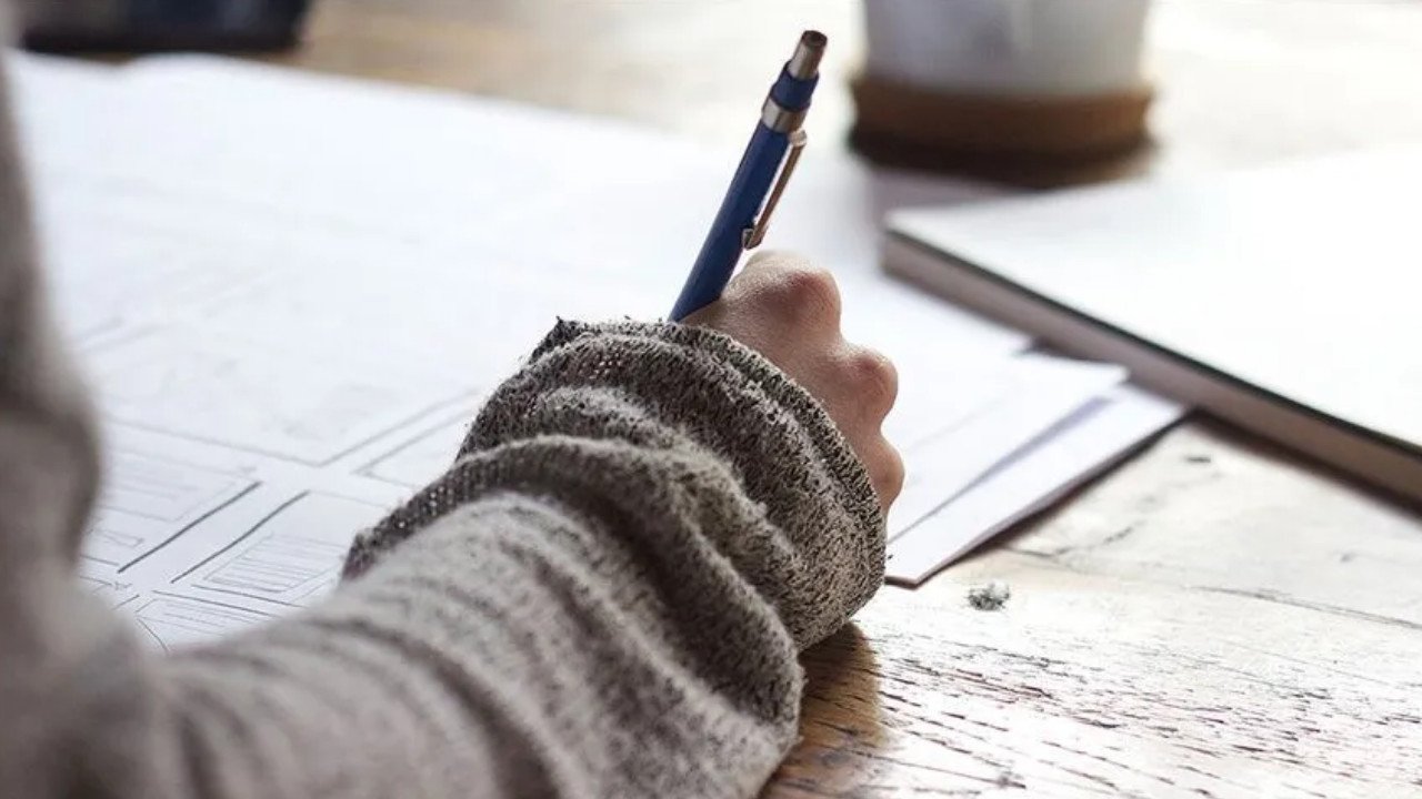 Okullar pazartesi günü mü açılıyor, ne zaman ders başı yapılacak? Uyum haftası tarihi nedir?