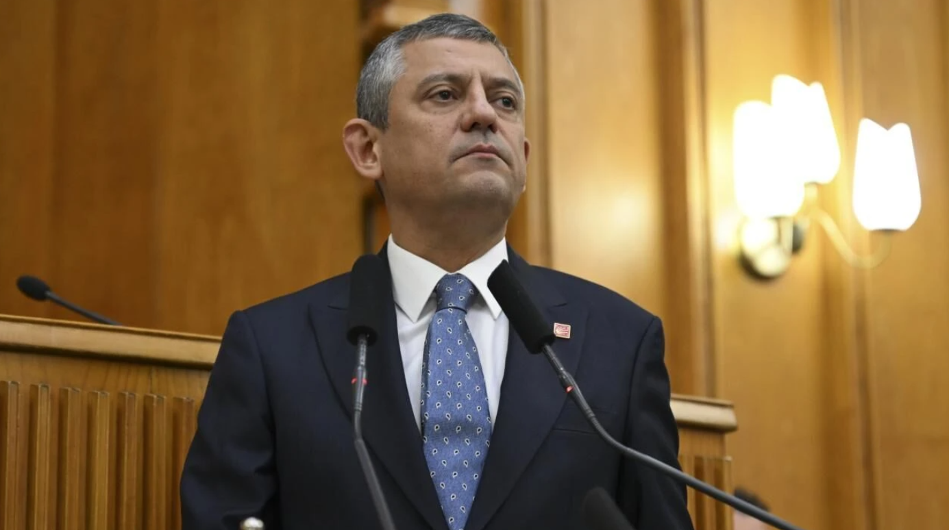 Özgür Özel adaylık kartlarını açtı! İmamoğlu olmazsa Mansur Yavaş seçeneği