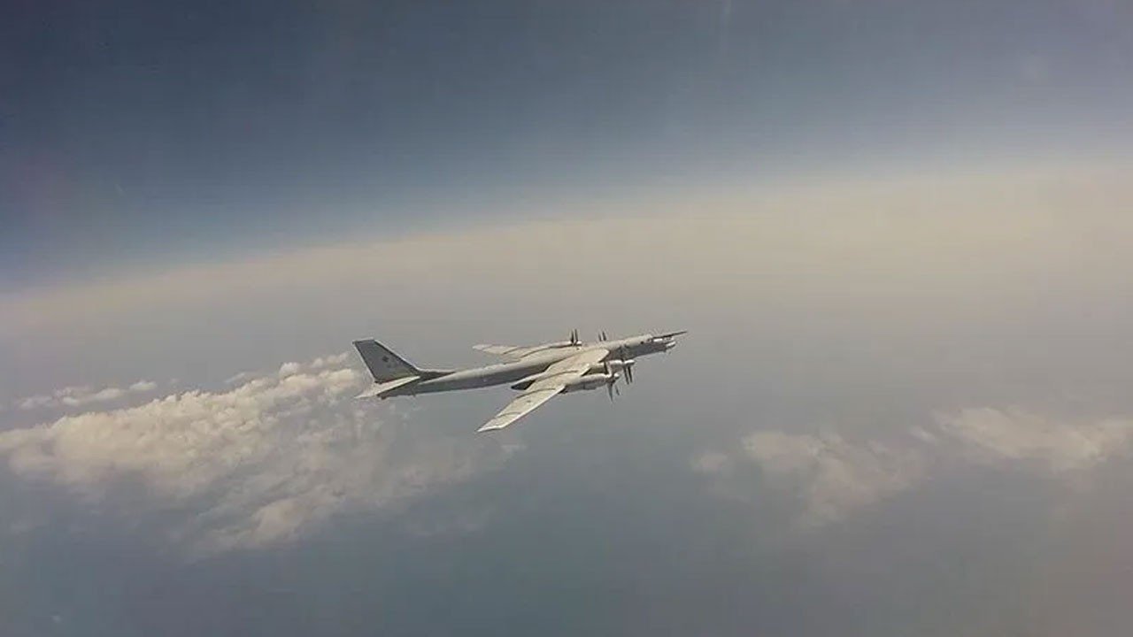 Rusya’da nükleer kapasiteli bombardıman uçağı düştü: 6 ölü, 1 yaralı