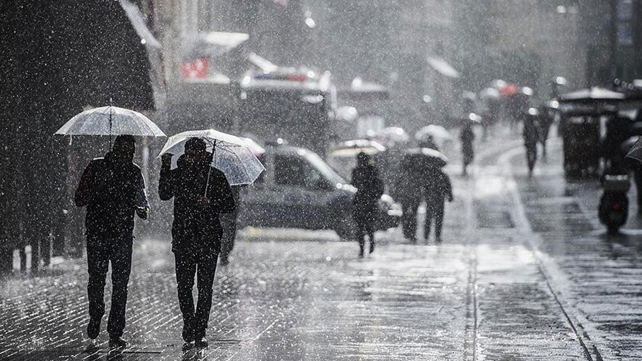 Meteoroloji uyardı: Sağanak geliyor, sıcaklıklar 8 derece düşüyor