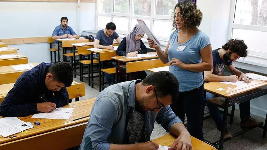 KPSS lisans sınavı saat kaçta başlayacak, bitecek? KPSS kaç dakika, kaç soru? ÖSYM sınav bilgisi