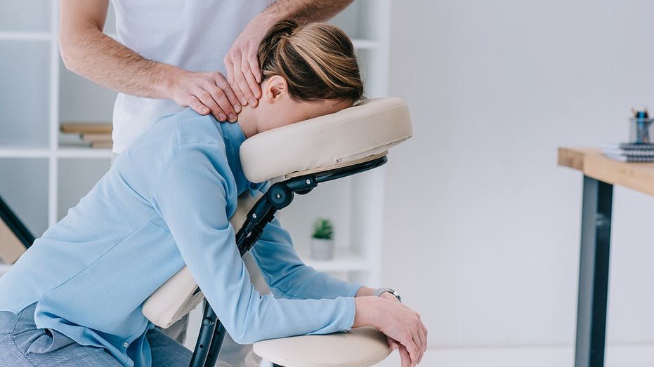 Massage clients report bizarre flu-like reaction after popular spa treatment