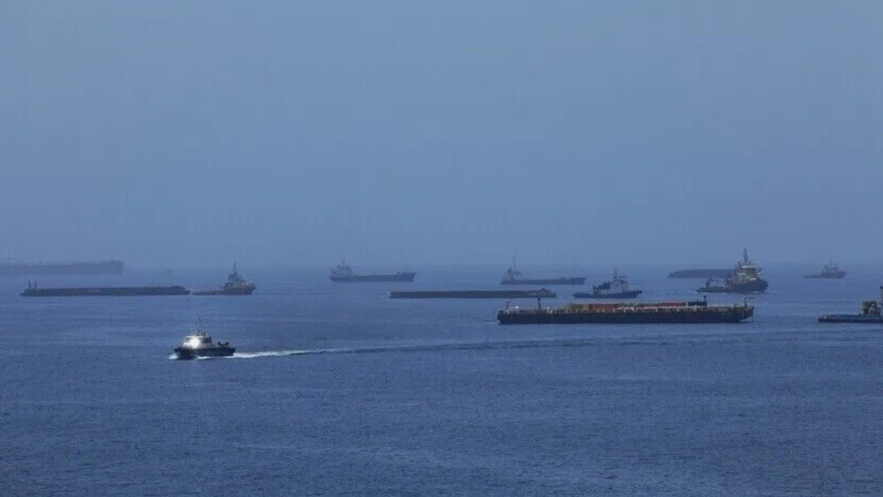 Petrolün iki kritik geçiş noktasında alarm: Sevkiyat rotaları baskı altında