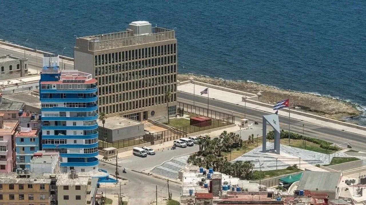 ABD’den Küba’ya yeni yaptırımlar