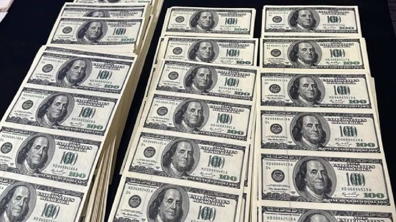 Nominal değerin yüzde 15’ine sahte dolar: Piyasaya sürecekken yakalandılar