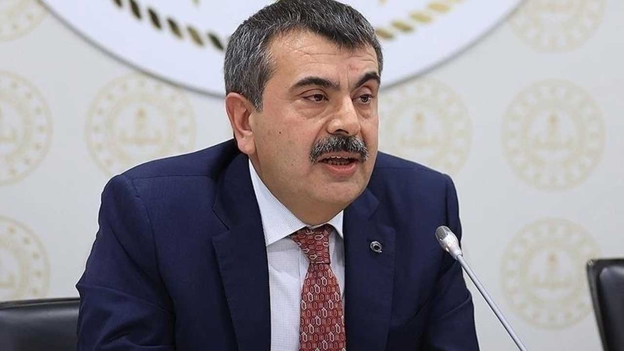 Bakan Tekin: Çocukların sosyal medya ilişkileri takip edilmeli