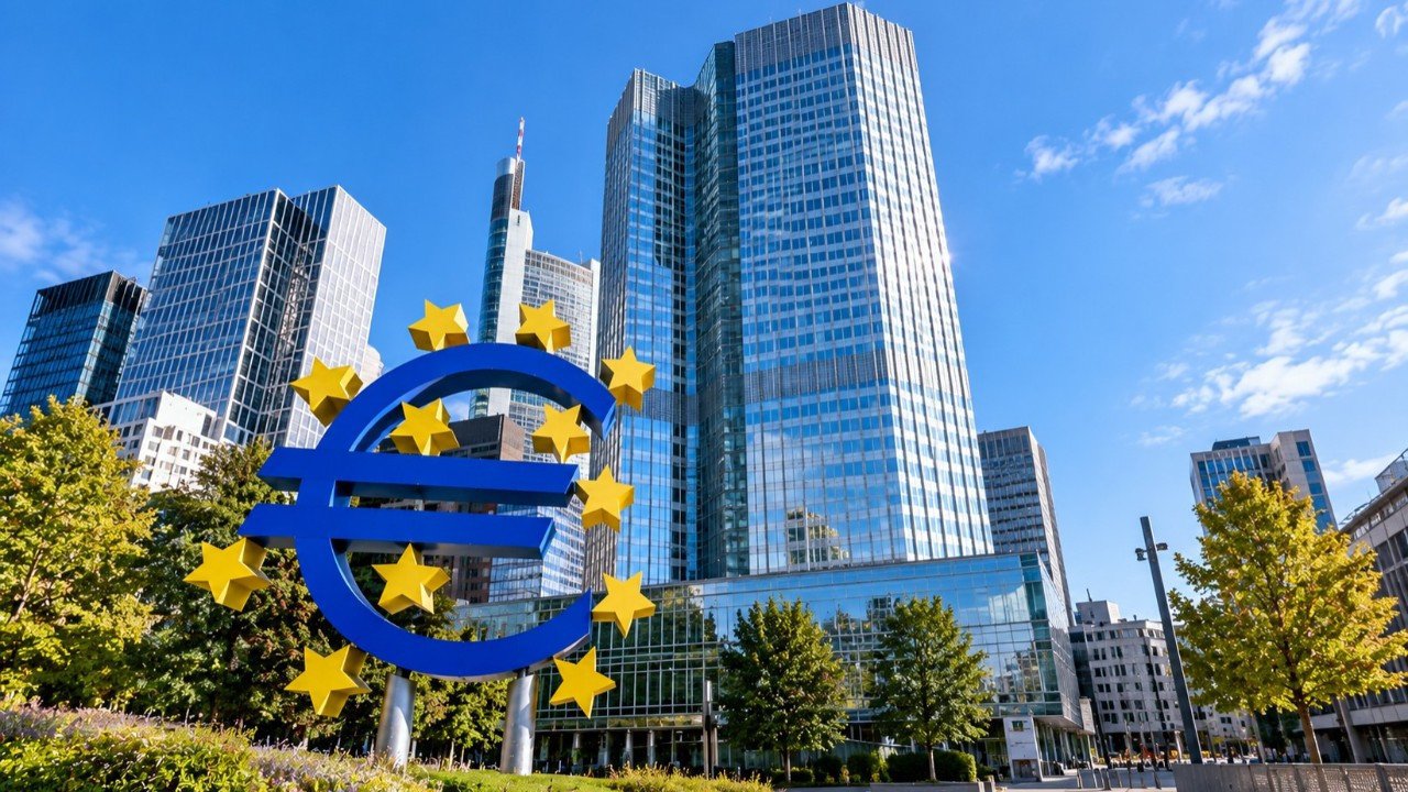 Avrupa’da faiz çıkmazı: Fransa krizi ECB’nin elini bağlıyor