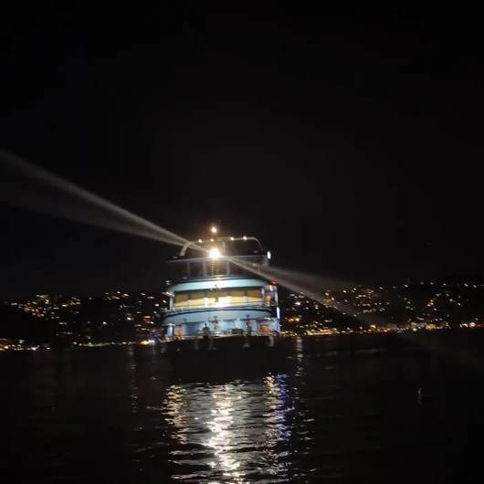 Yalısına yolcu vapuru çarptı: Derin Mermerci yaşadığı dehşet anlarını böyle anlattı