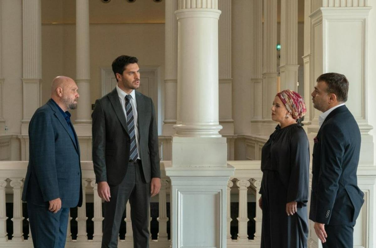 Kızılcık Şerbeti’nde ipler geriliyor! Yeni bölümde neler olacak?