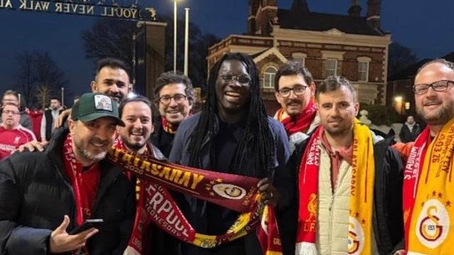 Galatasaray’da sportif direktörlük için sürpriz isim! Gomis dönüyor
