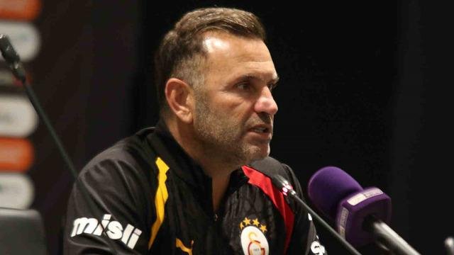 Okan Buruk: “Adını ’Süper Lig’ koyuyorsanız, zemin de bu lige yakışıyor olması gerekir”
