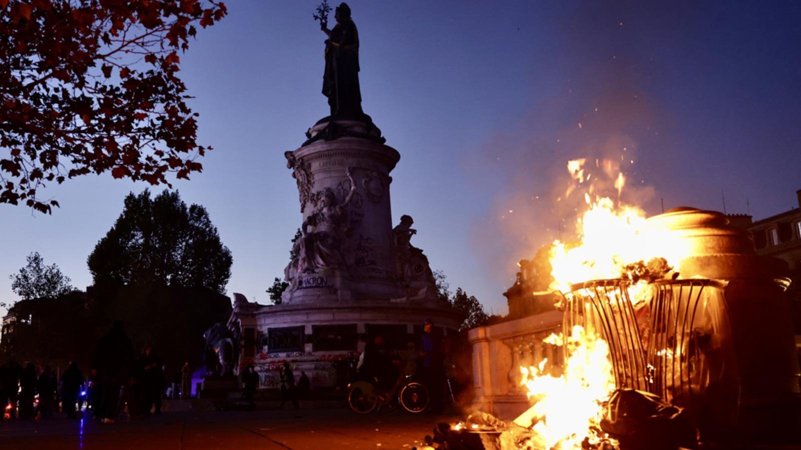 Fransa’da Paris ve bazı kentlerdeki kısmi sokağa çıkma yasağı uzatıldı