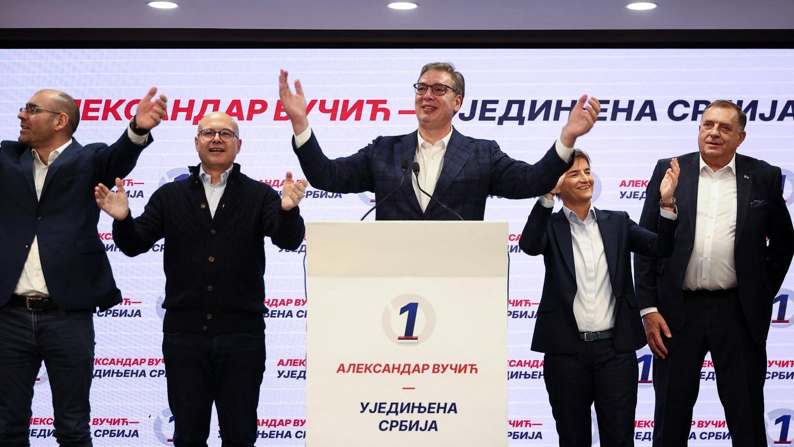 Sırbistan’da Vucic, “Öğrenci Listesi” karşısında seçim mağlubiyetini kabul etti