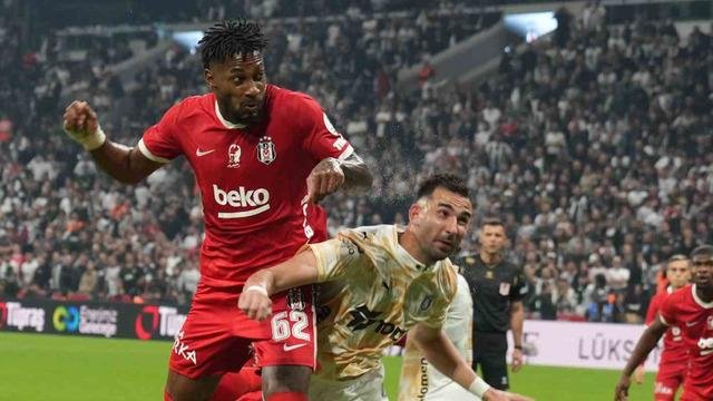 (Özet) Beşiktaş – İstanbul Başakşehir Maçı Özeti ve Tüm Önemli Anları