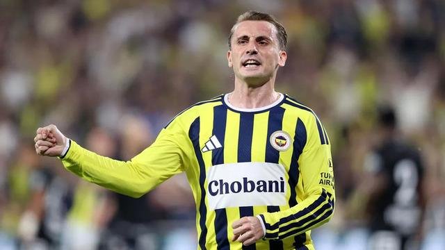 Eleştirilerin odağındaydı! Fenerbahçe’de Kerem Aktürkoğlu transferinde hesap değişti!