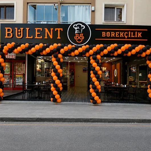 Hisselerini devretmezsen kafanı kopartırız