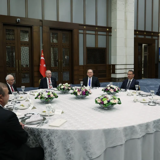 Cumhurbaşkanı Erdoğan yüksek mahkeme başkanlarıyla yemekte bir araya geldi