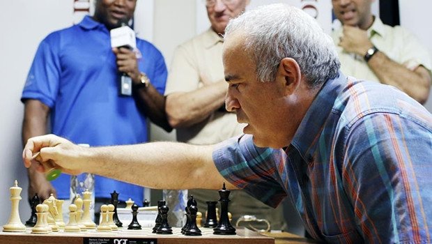 Satranç efsanesi Kasparov’a ‘suikast’ uyarısı: Hedef listesindeyim