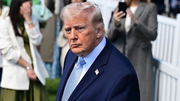 Trump anlattı: Yolcu kumandayı aldı, uçağı kurtardı
