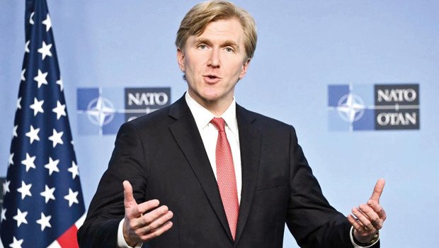 Kritik NATO toplantısında davet çatlağı
