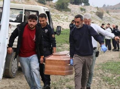 Balık tutmaya gelenler fark etti! Göletteki cesedin kimliği belirlendi