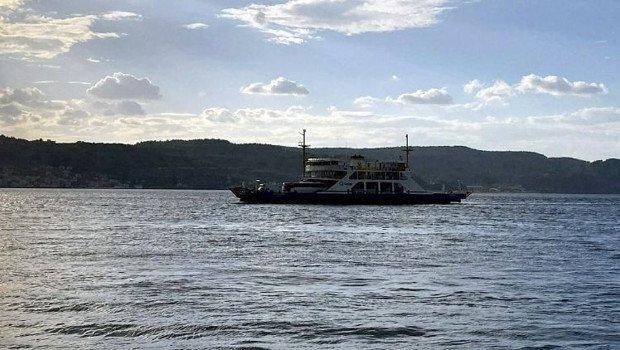 Gökçeada ve Bozcaada feribot seferleri iptal edildi