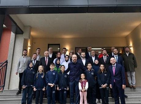 İlim Yayma Vakfı Mütevelli Heyeti Başkanı Bilal Erdoğan, Düzce’de öğrencilerle buluştu
