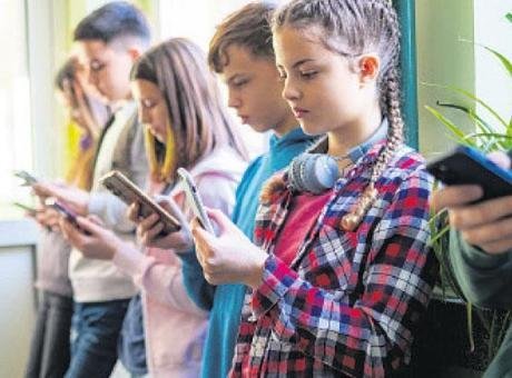 Çocuğunuz cep telefonuna hazır mı?
