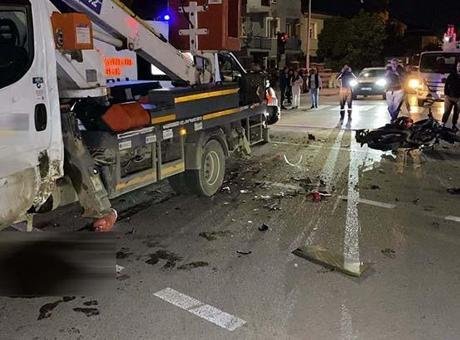 İnegöl’de feci kaza! Motosiklet ile sepetli vinç çarpıştı
