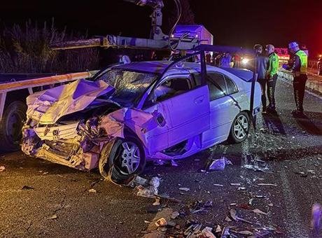 Kaza bölgesine giren otomobil, ikinci kazaya neden oldu: 1’i ağır 12 yaralı
