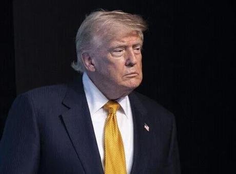 Trump, bombardıman uçaklarını ‘İran tehdidi’ nedeniyle çektiklerini söyledi