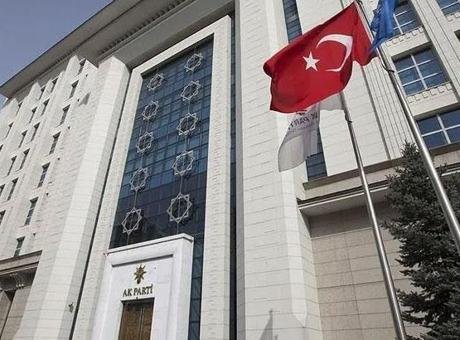 Farklı siyasi partilerden 136 kişi AK Parti’ye katıldı