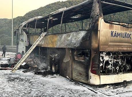 Anadolu Otoyolu’nda yolcu otobüsünde yangın!