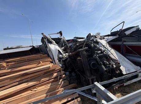 Son dakika…11 kişinin öldüğü kazada TIR şoförünün ifadesi ortaya çıktı! 24 ton ağırlık, 80 km hız: Kaza ilk rapor