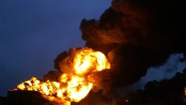 Riyad’daki Husi saldırıları sürüyor… 3 ayrı patlama sesi duyuldu