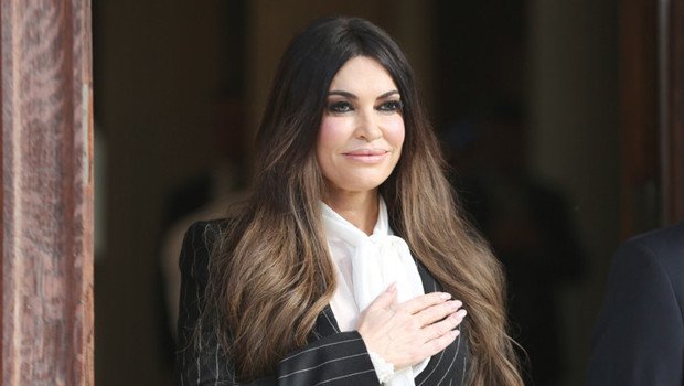 Işıltılı geldi skandalla gitti: Atina’da gündem Guilfoyle’un istifası