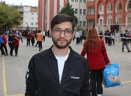 Yüzde 62 görme engelli! Mezun olduğu okula öğretmen olarak atandı