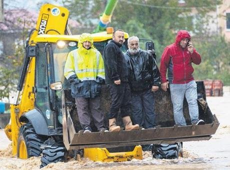 84 yılın en yüksek yağışı: İstanbul’da kabus gibi gece