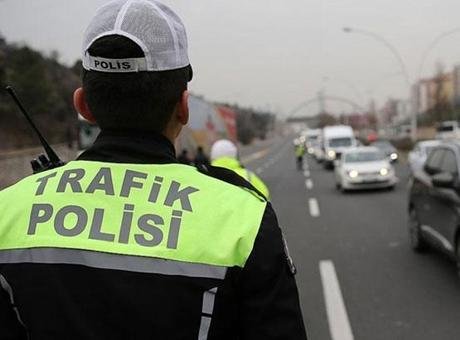 Büyükçekmece’de D-100 kara yolunun bir bölümü 22.00-06.00 saatlerinde trafiğe kapatılacak