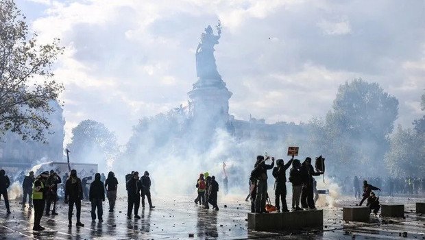 Fransa’da olaylar durulmuyor… 4 şehirde sokağa çıkma yasağı