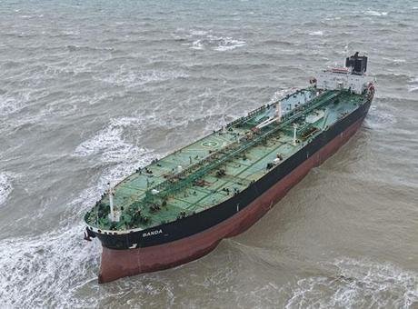 Ulaştırma ve Altyapı Bakanlığı duyurdu: Sarıyer’de sürüklenen tanker kurtarıldı