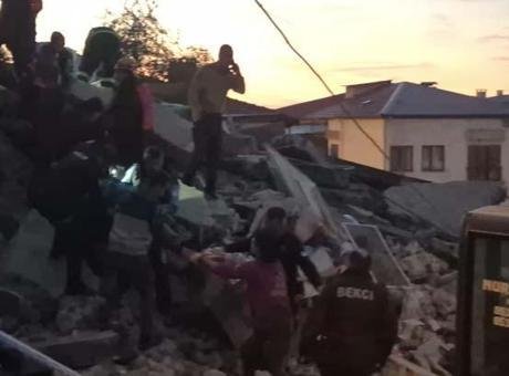 Zonguldak’ta bina çöktü: 1 ölü