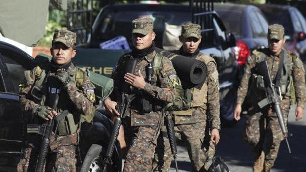 El Salvador’dan Haiti’de askeri operasyon