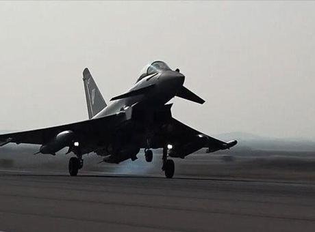 Suudi Arabistan’a ait askeri uçak Yunanistan’a acil iniş yaptı!