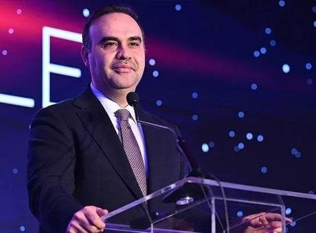 Bakan Kacır: Organize sanayi bölgelerimizi büyütmeye devam ediyoruz