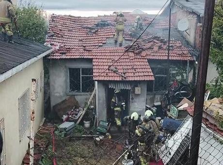 İstanbul’da yangın faciası! 11 yaşındaki çocuk hayatını kaybetti