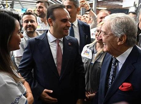 Bakan Kacır TOFAŞ K9 Üretime Başlangıç Töreni’nde konuştu! Otomotivde 300 milyon dolarlık yeni yatırım