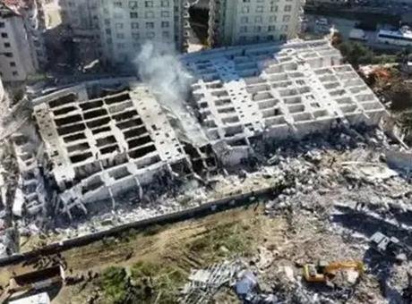 Rönesans Rezidans davası: Dönemin belediye başkanının dosyası ana davayla birleştirildi